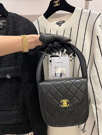 Chanel 1991 Handbag A665425 