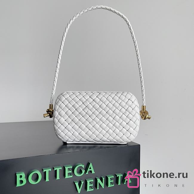 BV White Padded Intrecciato Leather Shoulder Bag - 20.5x12.5x6cm - 1