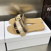 Dior Revolution Slides WW 01 - 3