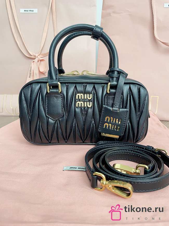 MIUMIU Matelassè Nappa V976852 - 22x10.5x7.5cm - 1