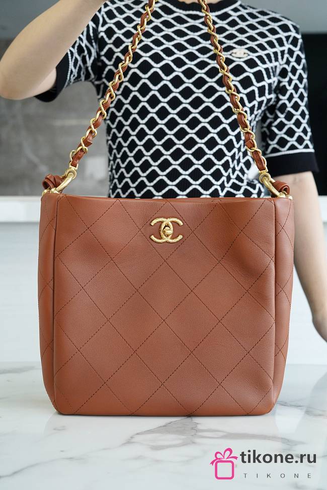 Chanel 23A Hobo Hippie Bag Caramel Color - 26x25x7.5cm - 1