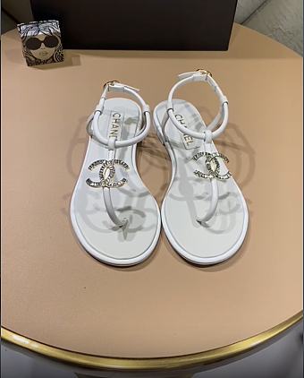 Chanel White Sandals V994389