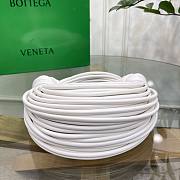 Bottega Veneta Mini Jodie Tubular White Hobo Bag - 22x6.5x15.5cm - 3