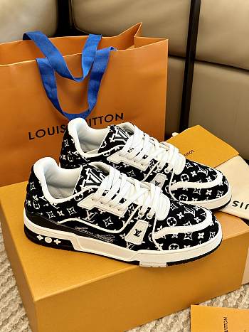 Louis Vuitton Trainers Black Monogram