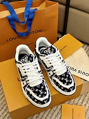 Louis Vuitton Trainers Black Monogram - 4