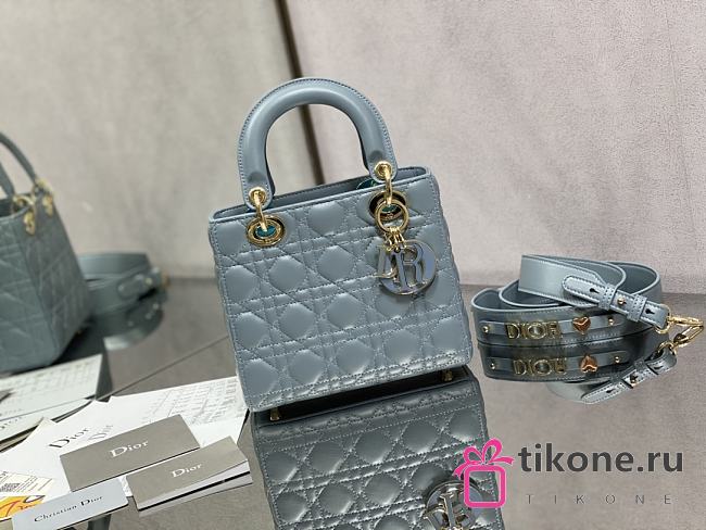 DIOR| Lady Macaroon Blue Size 20cm - 1