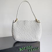 Bottega Veneta Clicker In White Shoulder Bag - 36x12x30cm - 1