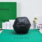 BOTTEGA VENETA| Mava Black Top Handle Bag - 22x22x22cm - 4