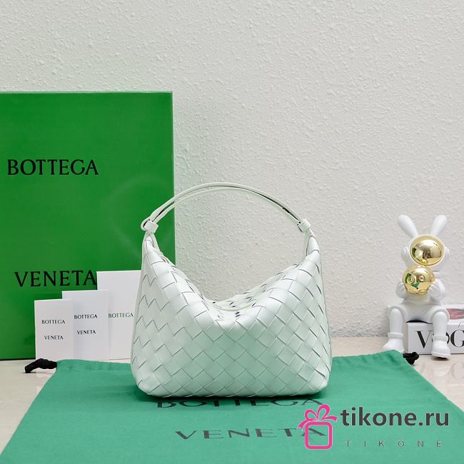 BOTTEGA VENETA| Mini White Wallace Shoulder Bag - 22x13x9.5cm - 1