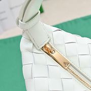 BOTTEGA VENETA| Mini White Wallace Shoulder Bag - 22x13x9.5cm - 4