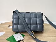 BOTTEGA VENETA| Lightning Gray Padded Bag - 26x18x8cm - 1