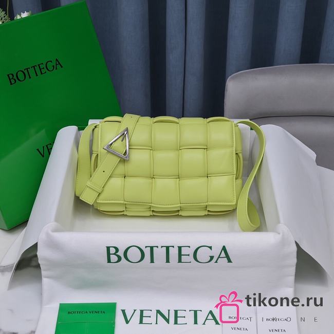 BOTTEGA VENETA| Small Ice Cream Color Padded Cassette - 26x18x8cm - 1