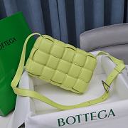 BOTTEGA VENETA| Small Ice Cream Color Padded Cassette - 26x18x8cm - 3