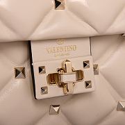 Valentino Garavani Candystud White A355375 - 23x17.5x11cm - 3