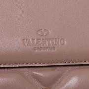 Valentino Garavani Candystud Powder Pink A355370 - 23x17.5x11cm - 2