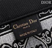 DIOR| Larger Book Tote White And Black Bandama Embroidery - 41x35x18cm - 2