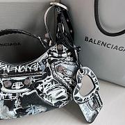 Balenciaga Larger Xs Graffiti Le Cagole - 33x16x8cm - 3