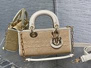 DIOR LADY| Horizontal Raffia Bag With White Handles - 22.5x6x11.5cm - 1