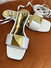 Valentino Garavani White Sandals - 3