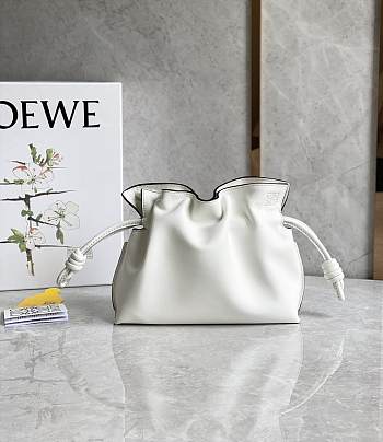 LOWEVE| Flamenco White Mini Leather Clutch Bag - 23.5x18x9cm