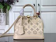 Louis Vuitton Nicolas Ghesquière Beige Alma - 31.5x20x11cm - 1