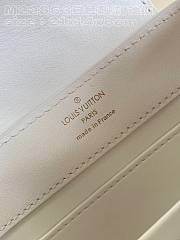 Louis Vuitton Small Nicolas White Capucines - 21x14x8cm - 5