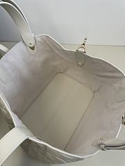 Medium Dior Toujours Bag White Macrocannage Calfskin - 28.5x21.5x17cm - 4