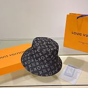 Louis Vuitton Bucket Hat 01 - 4