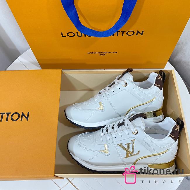 LV Run Away Sneaker V921509 - 1