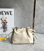 Loewe Mini Flamenco clutch In Beige - 23x18x9cm - 1