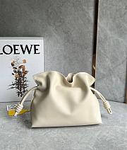 Loewe Flamenco clutch In Beige - 30x24.5x10.5cm - 5