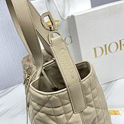 Medium Dior Toujours Bag Beige Macrocannage Calfskin - 28.5x21.5x17cm - 2