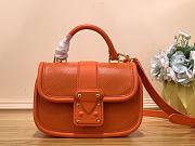 LV Hide &Seek Orange Handbag - 21x15x8cm - 1