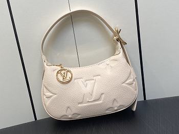 LOUIS VUITTON| Pre-fall 2023 Mini Moon White - 20.5x11x5cm