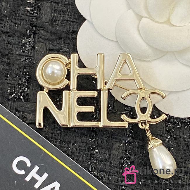 Chanel22 Glossy Pearl Brooch  - 1