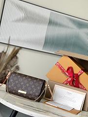 Louis Vuitton Favourite MM Monogram - 28x17x4cm - 1