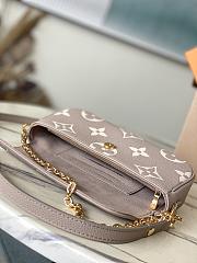 LV Ivy Wallet On Chain Bag In Bicolour - 23.5x12x4.3cm - 2