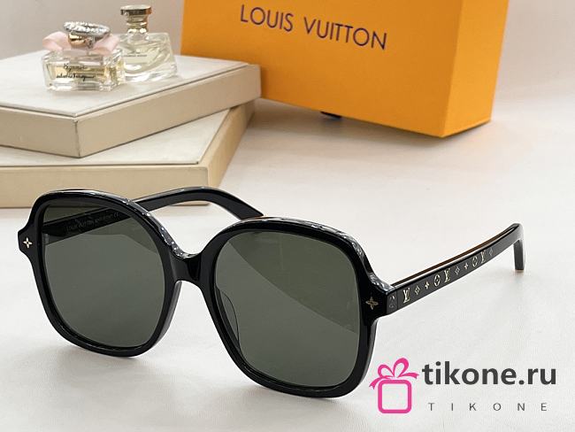 LV Monogram Light Square Sunglasses - 1