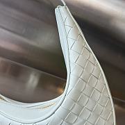 Bottega Veneta Medium White Drop Handbag - 32.5x23x10cm - 3