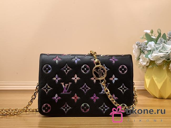 Louis Vuitton Pochette Coussin Monogram Black - 20x14x8cm - 1