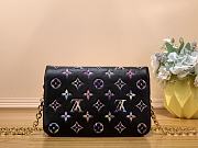 Louis Vuitton Pochette Coussin Monogram Black - 20x14x8cm - 4