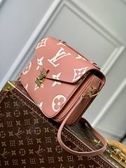 Louis Vuitton Pochette Metis Pink Leather -  25x19x7cm - 4