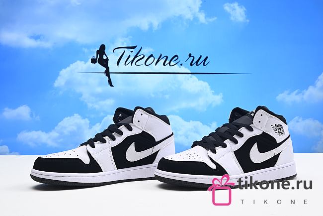 Nike Air Jordan 1 Retro High Black/ White  - 1