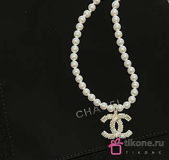 CHANEL| Pearl CC Logo Necklace