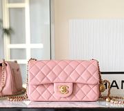 Chanel Classic Light Pink - 20x13x7cm - 1