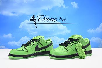 Nike Dunk Low Green SB