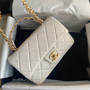 Chanel Classic White Lambskin Top Handles Gold Hardware - 21x13x8cm - 5