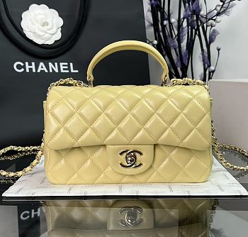 Chanel Classic Yellow Lambskin Top Handles - 20×14×7cm