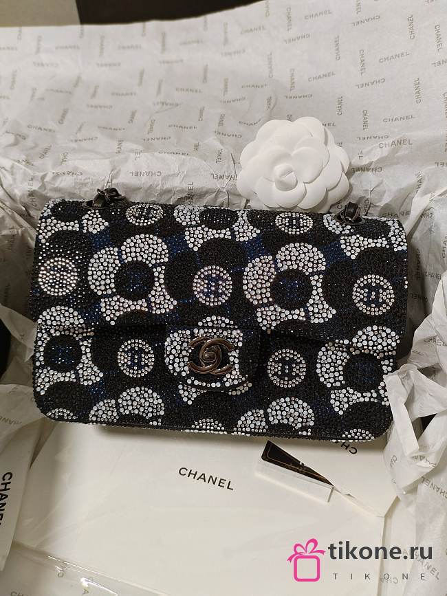 Chanel Evening Camellia Handbag - 23cm - 1