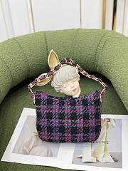 Chanel 22K Hobo - 17.5x24x6cm - 3